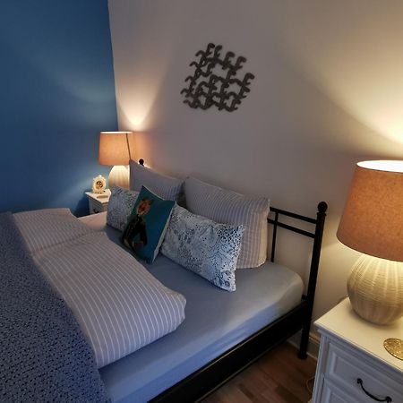 Bed&Breakfast Wagner "Im Alten Pfarrhaus" 诺伊鲁平 外观 照片