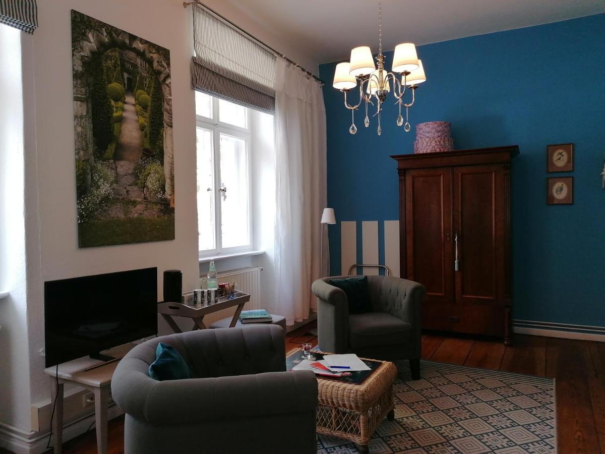 Bed&Breakfast Wagner "Im Alten Pfarrhaus" 诺伊鲁平 外观 照片