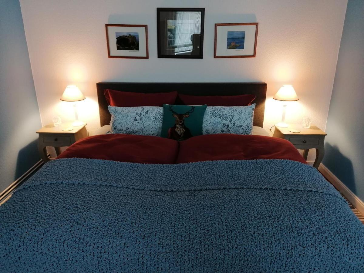 Bed&Breakfast Wagner "Im Alten Pfarrhaus" 诺伊鲁平 客房 照片