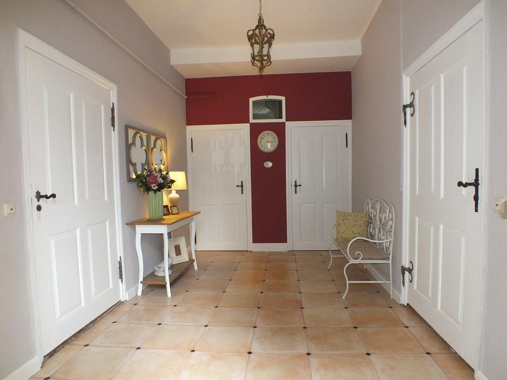 Bed&Breakfast Wagner "Im Alten Pfarrhaus" 诺伊鲁平 外观 照片
