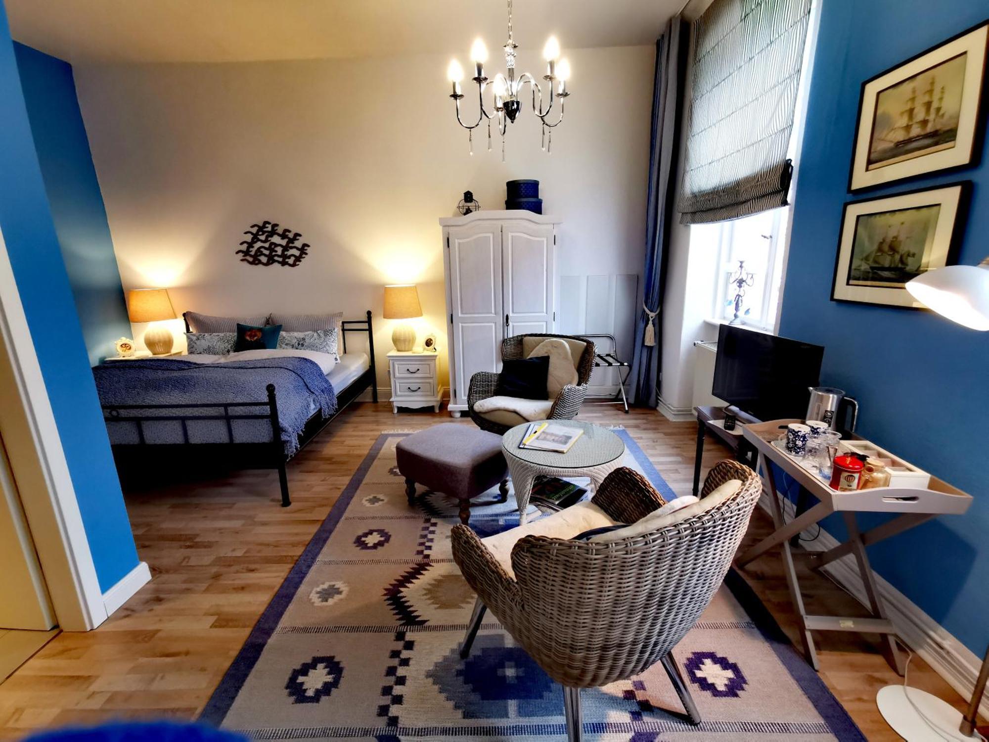 Bed&Breakfast Wagner "Im Alten Pfarrhaus" 诺伊鲁平 外观 照片