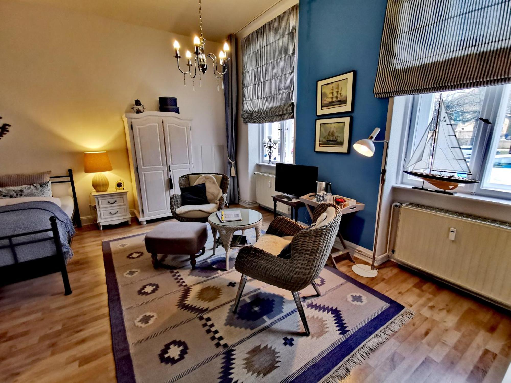 Bed&Breakfast Wagner "Im Alten Pfarrhaus" 诺伊鲁平 外观 照片