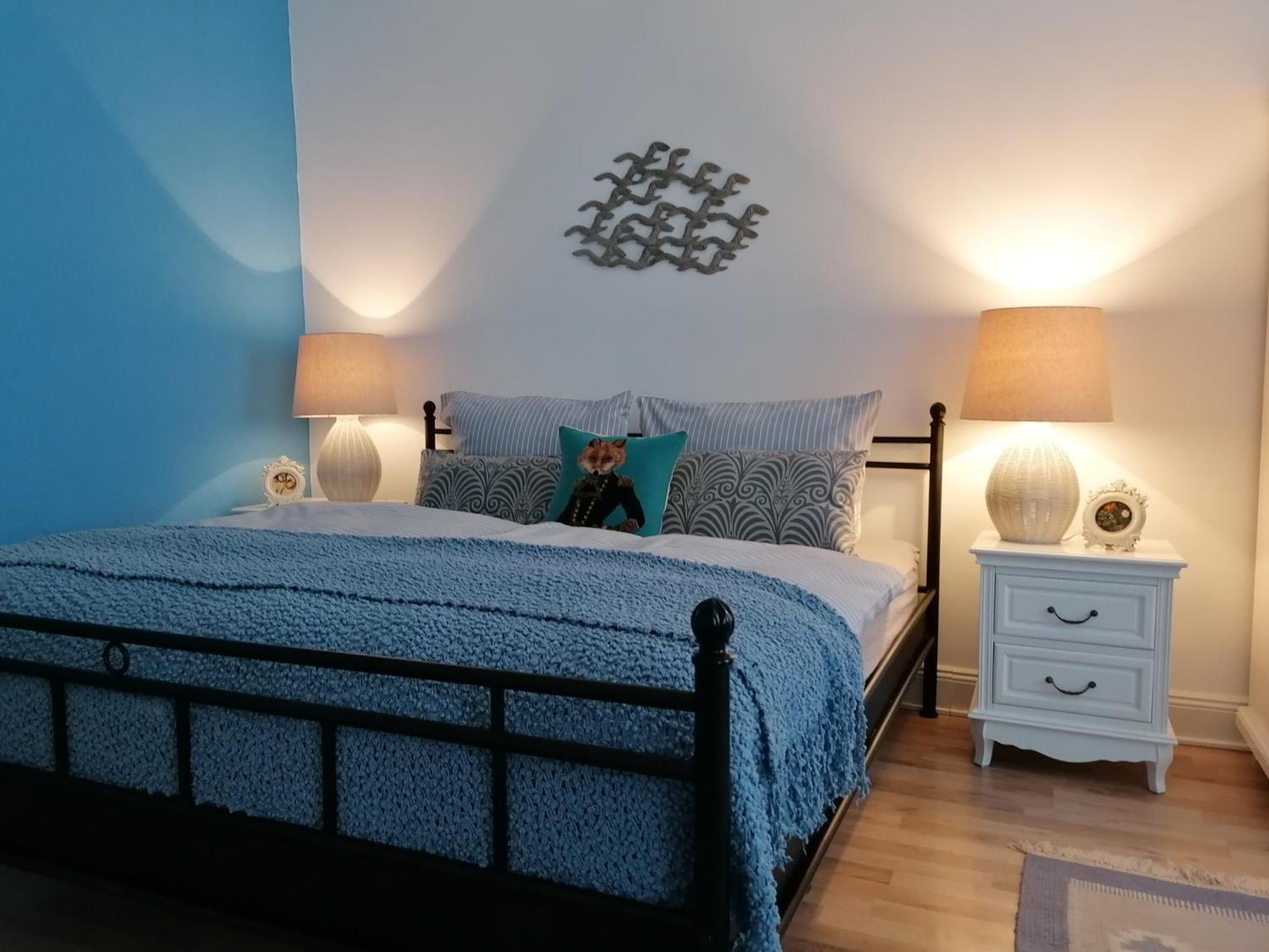 Bed&Breakfast Wagner "Im Alten Pfarrhaus" 诺伊鲁平 客房 照片